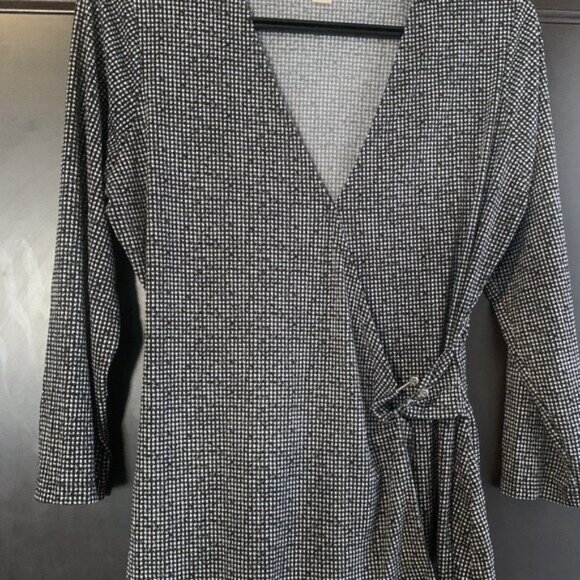 Houndstooth pattern Michael Kors Wrap Top Black And White with Decorative Buckle - Picture 1 of 5